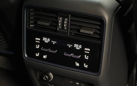 Porsche Cayenne III, 2023 год, 24 500 000 рублей, 27 фотография