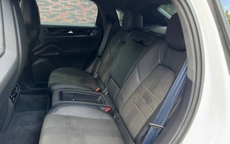 Porsche Cayenne III, 2023 год, 24 500 000 рублей, 33 фотография