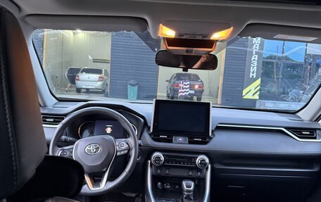 Toyota RAV4, 2022 год, 2 100 000 рублей, 8 фотография