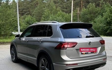 Volkswagen Tiguan II, 2019 год, 3 010 000 рублей, 3 фотография