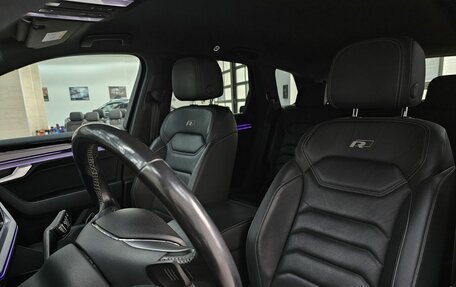 Volkswagen Touareg III, 2018 год, 5 200 000 рублей, 4 фотография