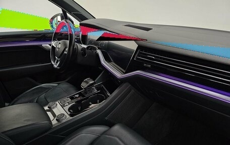Volkswagen Touareg III, 2018 год, 5 200 000 рублей, 3 фотография