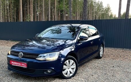 Volkswagen Jetta VI, 2011 год, 900 000 рублей, 1 фотография