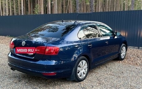 Volkswagen Jetta VI, 2011 год, 900 000 рублей, 9 фотография