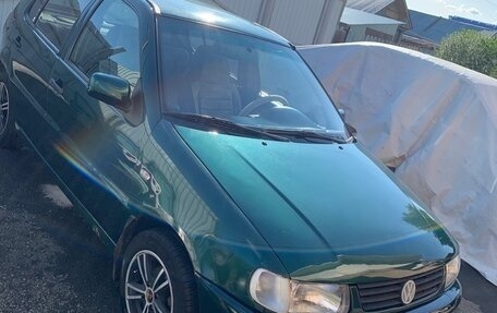 Volkswagen Polo III рестайлинг, 1998 год, 130 000 рублей, 3 фотография