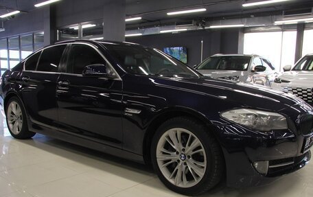 BMW 5 серия, 2011 год, 1 899 000 рублей, 2 фотография