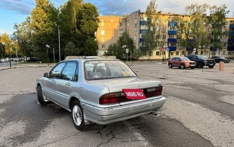 Mitsubishi Galant VIII, 1989 год, 350 000 рублей, 3 фотография
