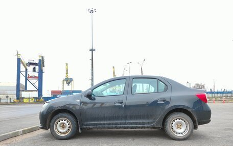 Renault Logan II, 2018 год, 600 000 рублей, 2 фотография