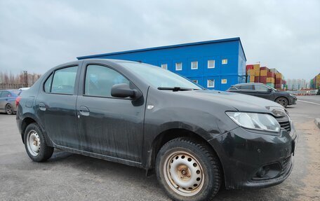 Renault Logan II, 2018 год, 600 000 рублей, 6 фотография
