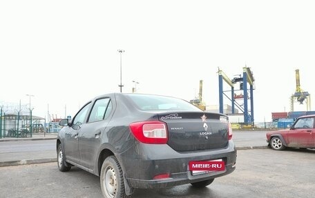 Renault Logan II, 2018 год, 600 000 рублей, 3 фотография