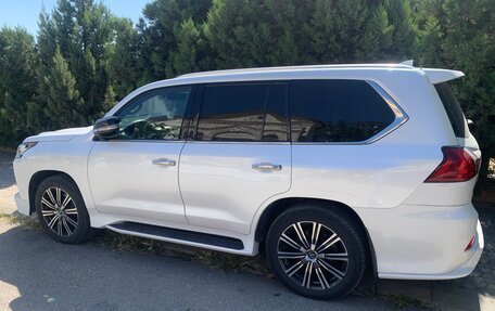 Lexus LX III, 2017 год, 9 000 000 рублей, 2 фотография
