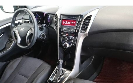 Hyundai i30 II рестайлинг, 2014 год, 965 000 рублей, 5 фотография