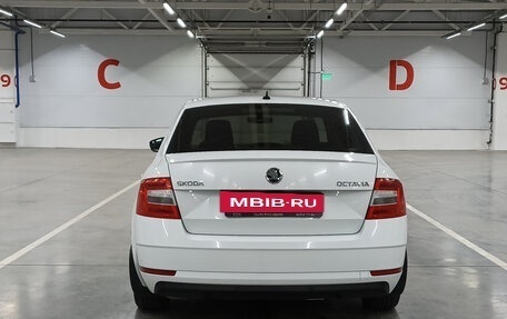 Skoda Octavia, 2019 год, 1 990 000 рублей, 6 фотография