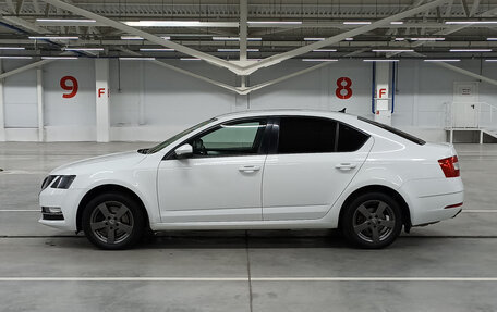 Skoda Octavia, 2019 год, 1 990 000 рублей, 8 фотография