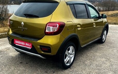 Renault Sandero II рестайлинг, 2015 год, 915 000 рублей, 4 фотография