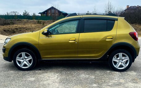 Renault Sandero II рестайлинг, 2015 год, 915 000 рублей, 7 фотография