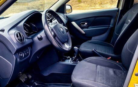 Renault Sandero II рестайлинг, 2015 год, 915 000 рублей, 9 фотография
