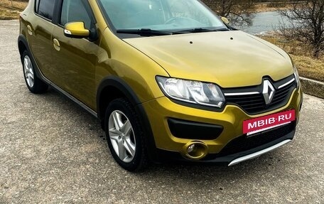 Renault Sandero II рестайлинг, 2015 год, 915 000 рублей, 2 фотография