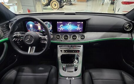 Mercedes-Benz E-Класс, 2022 год, 5 274 000 рублей, 5 фотография