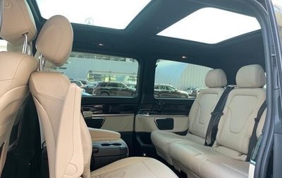 Mercedes-Benz V-Класс, 2018 год, 3 750 000 рублей, 1 фотография