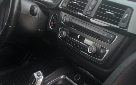 BMW 3 серия, 2012 год, 1 995 000 рублей, 16 фотография