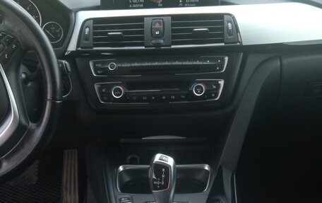 BMW 3 серия, 2012 год, 1 995 000 рублей, 19 фотография