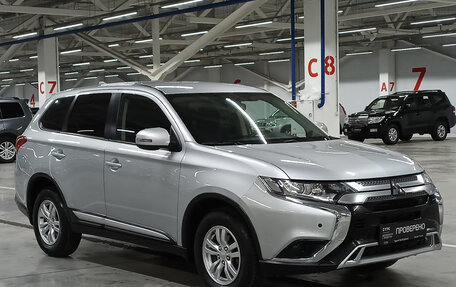 Mitsubishi Outlander III рестайлинг 3, 2019 год, 2 149 000 рублей, 7 фотография