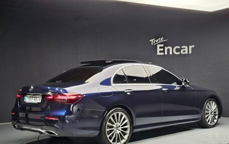 Mercedes-Benz E-Класс, 2022 год, 5 116 000 рублей, 4 фотография