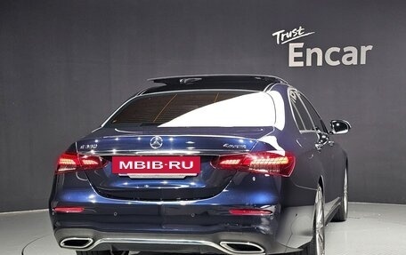 Mercedes-Benz E-Класс, 2022 год, 5 116 000 рублей, 3 фотография