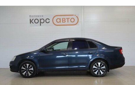 Volkswagen Jetta VI, 2010 год, 550 000 рублей, 2 фотография