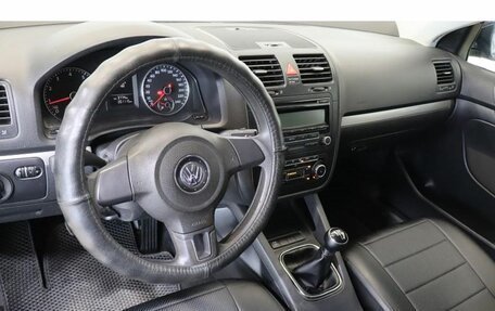 Volkswagen Jetta VI, 2010 год, 550 000 рублей, 6 фотография
