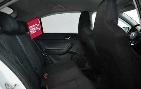 Skoda Rapid I, 2015 год, 1 050 000 рублей, 12 фотография