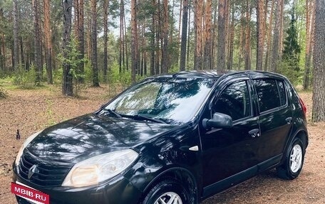 Renault Sandero I, 2011 год, 390 000 рублей, 3 фотография