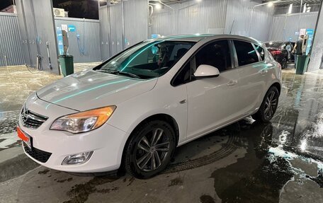 Opel Astra J, 2011 год, 800 000 рублей, 4 фотография