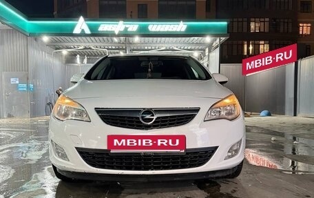 Opel Astra J, 2011 год, 800 000 рублей, 8 фотография