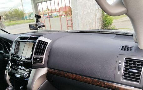 Toyota Land Cruiser 200, 2014 год, 5 500 000 рублей, 8 фотография