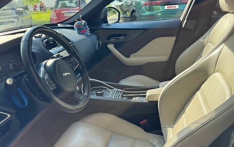 Jaguar F-Pace, 2016 год, 2 380 000 рублей, 12 фотография