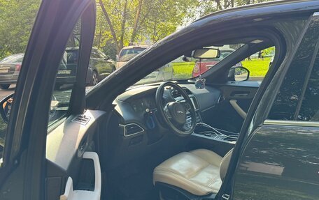 Jaguar F-Pace, 2016 год, 2 380 000 рублей, 13 фотография