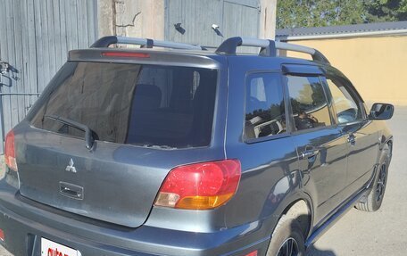 Mitsubishi Outlander III рестайлинг 3, 2003 год, 700 000 рублей, 1 фотография