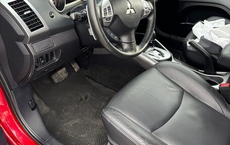 Mitsubishi Outlander III рестайлинг 3, 2008 год, 1 100 000 рублей, 10 фотография