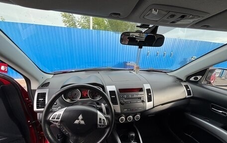 Mitsubishi Outlander III рестайлинг 3, 2008 год, 1 100 000 рублей, 9 фотография