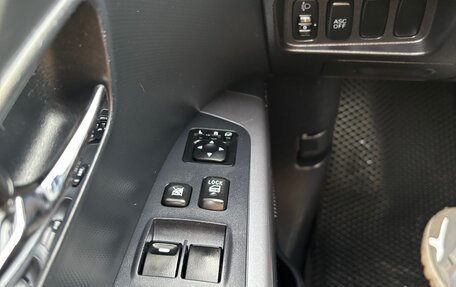 Mitsubishi Outlander III рестайлинг 3, 2008 год, 1 100 000 рублей, 24 фотография