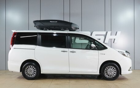 Toyota Esquire I, 2016 год, 2 169 000 рублей, 4 фотография