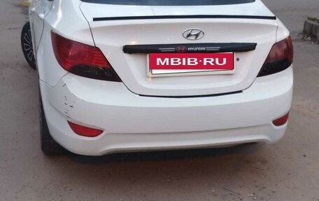Hyundai Solaris II рестайлинг, 2013 год, 500 000 рублей, 5 фотография