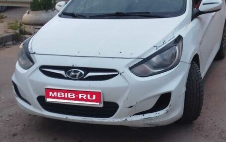 Hyundai Solaris II рестайлинг, 2013 год, 500 000 рублей, 4 фотография
