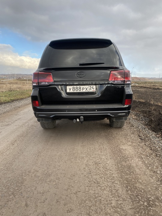 Toyota Land Cruiser 200 рестайлинг 2, 2016 год, 5 500 000 рублей, 2 фотография
