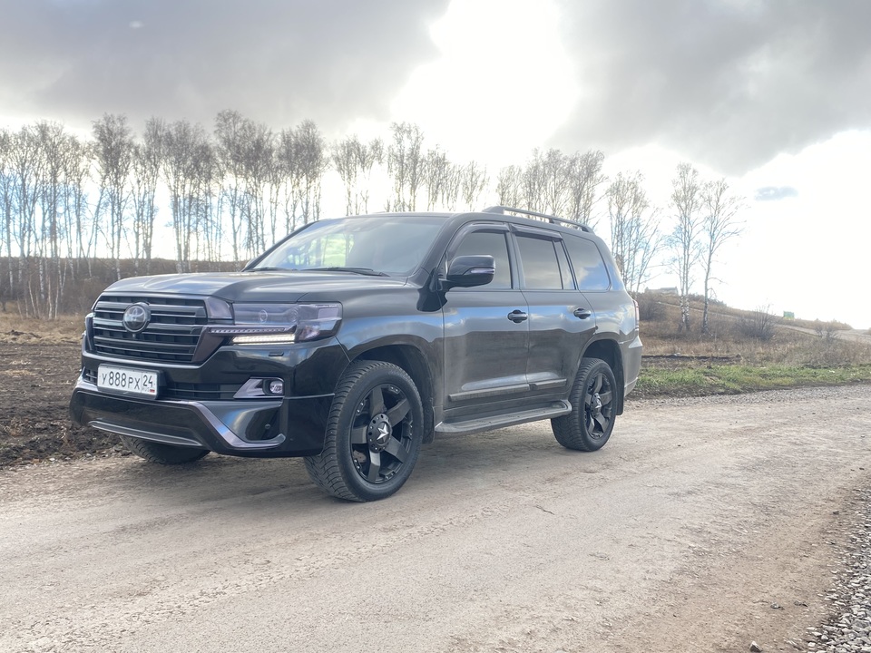 Toyota Land Cruiser 200 рестайлинг 2, 2016 год, 5 500 000 рублей, 6 фотография
