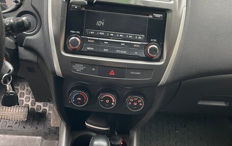 Mitsubishi ASX I рестайлинг, 2012 год, 690 000 рублей, 15 фотография