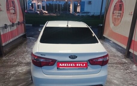KIA Rio III рестайлинг, 2013 год, 2 000 000 рублей, 8 фотография