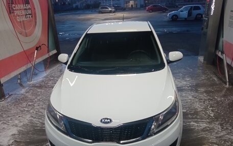 KIA Rio III рестайлинг, 2013 год, 2 000 000 рублей, 6 фотография